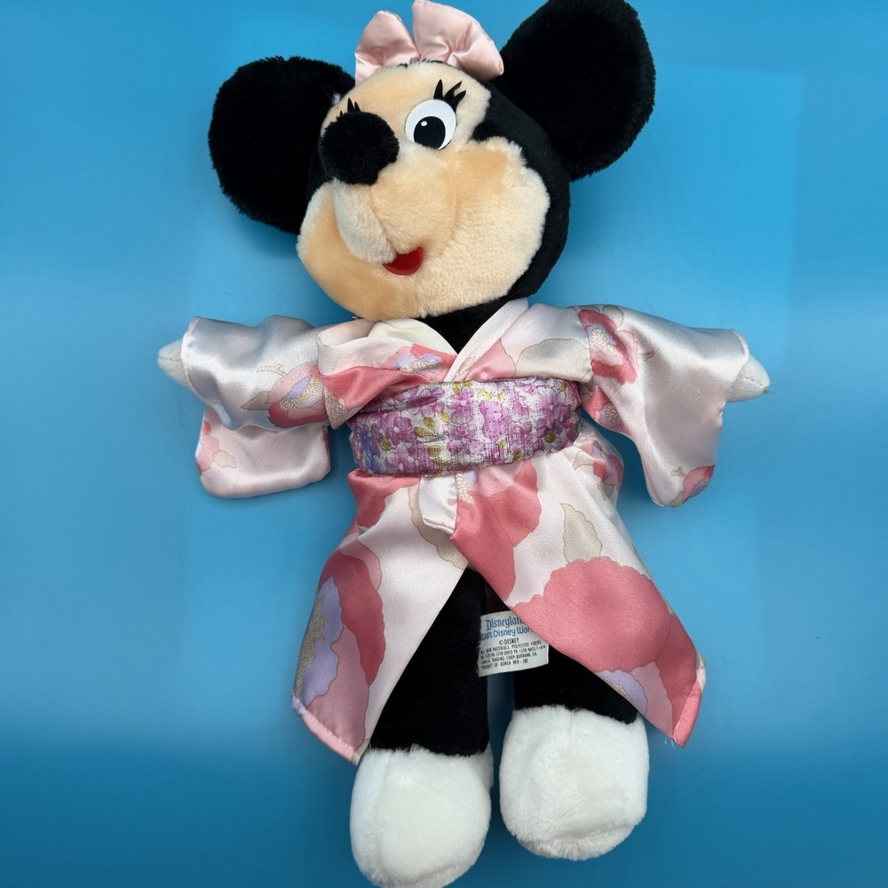 Minnie Mouse Geisha With Original Disney Tag